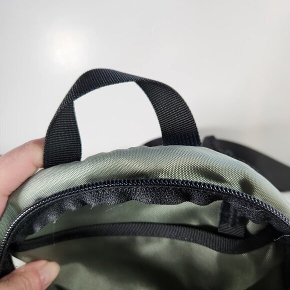 Mountain Equipment Fanny Pack Belt Bag Padded Outdoor Hiking Carryall Green - Picture 13 of 16